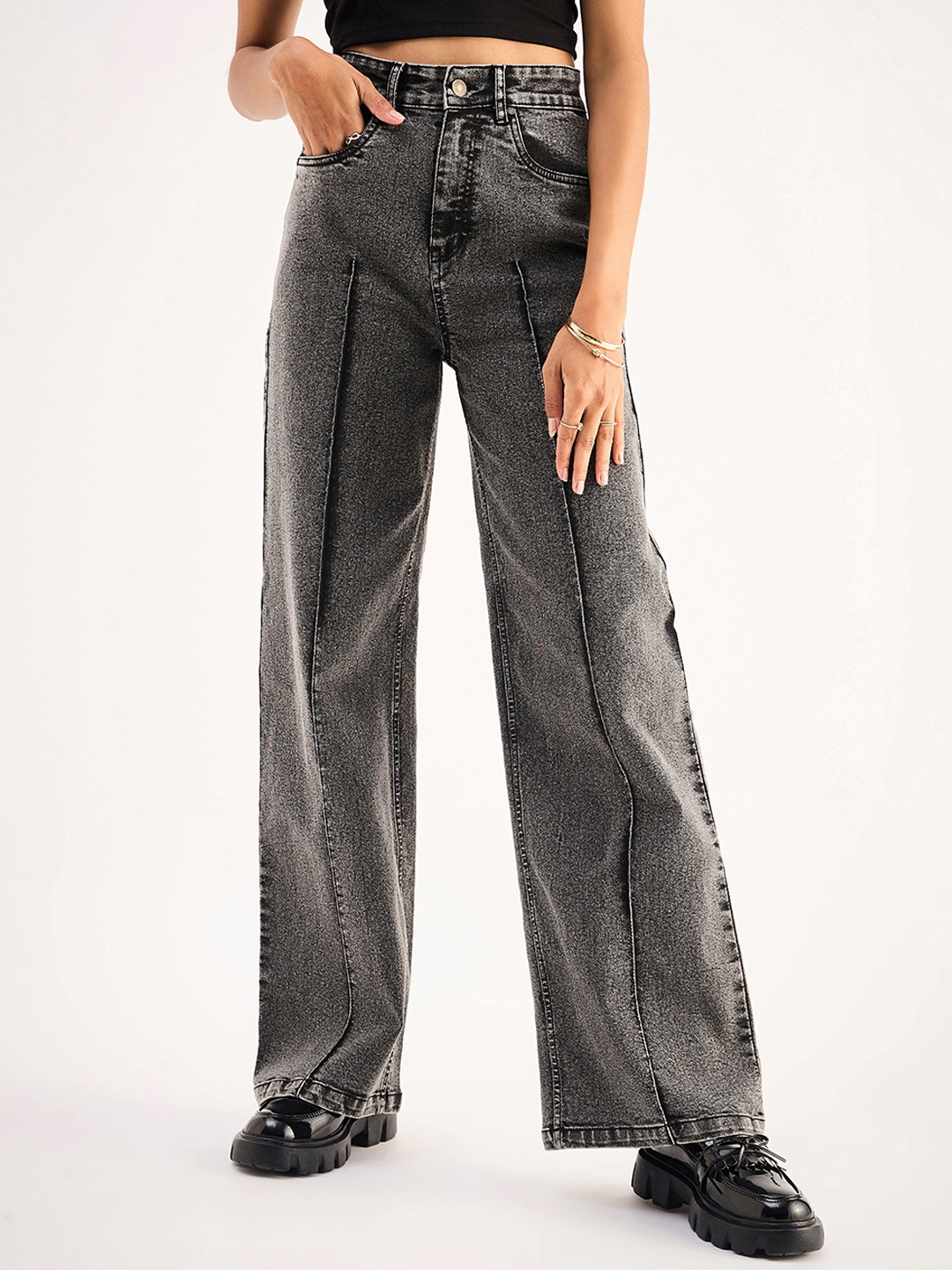 

SASSAFRAS BASICS Women Straight Fit High-Rise Heavy Fade Acid Wash Stretchable Jeans, Grey