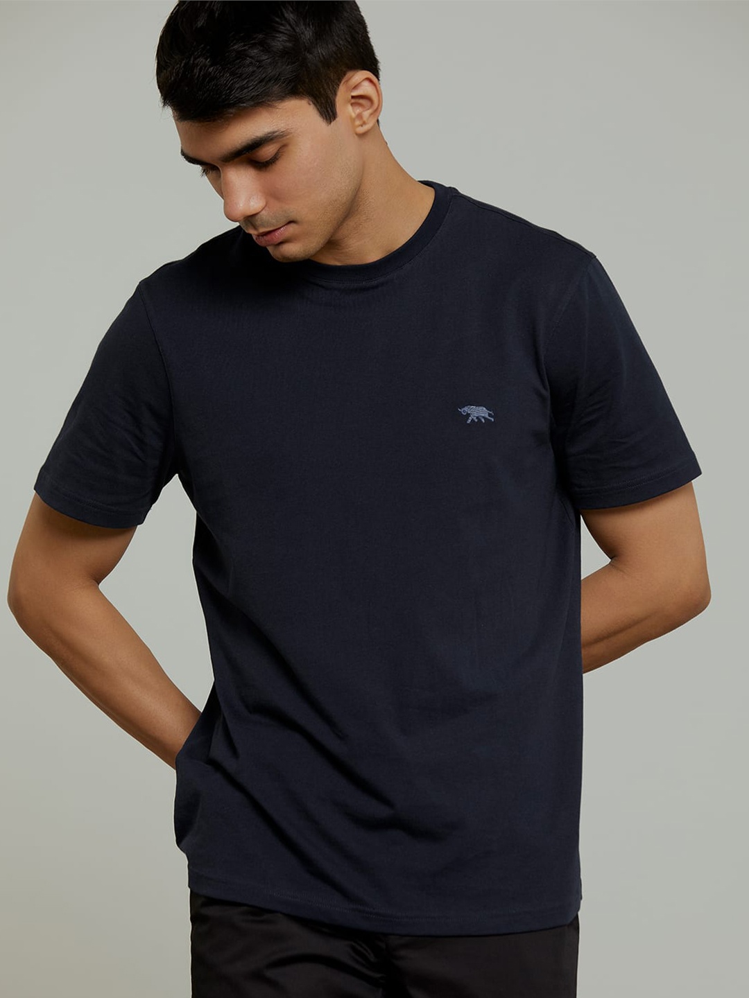 

Andamen Short Sleeves Round Neck Cotton T-shirt, Navy blue