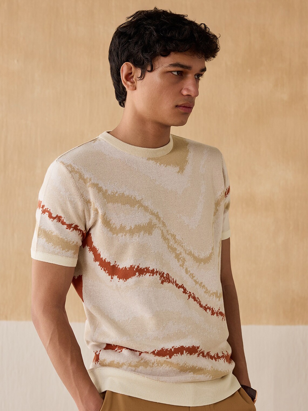 

Andamen Abstract Short Sleeves Round Neck Cotton T-shirt, Beige