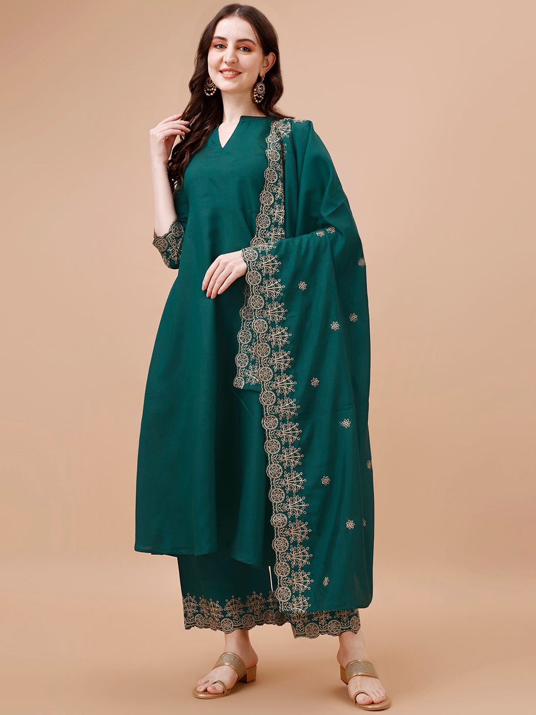 

KALINI Notched Neck Anarkali Kurta with Palazzos & Dupatta, Green