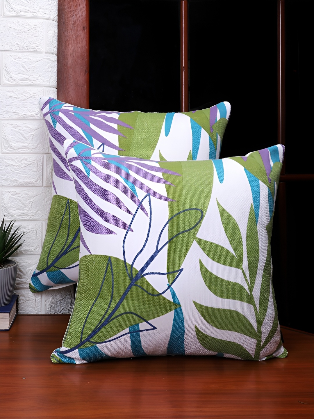 

Aura Green & White 2Pcs Floral Square Cushion Covers