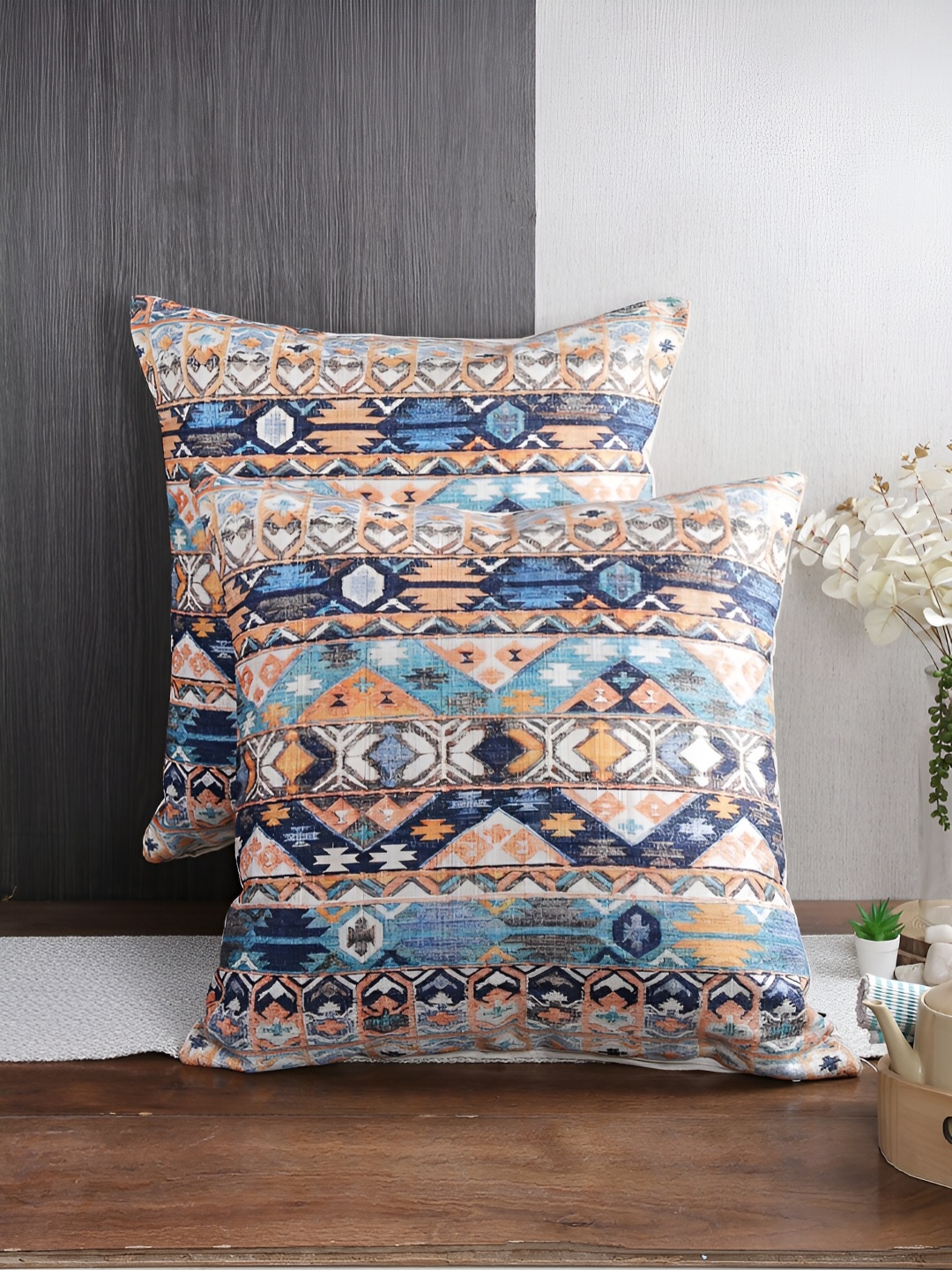 

Aura Turquoise Blue & Navy Blue 2Pcs Ethnic Motifs Velvet Square Cushion Covers