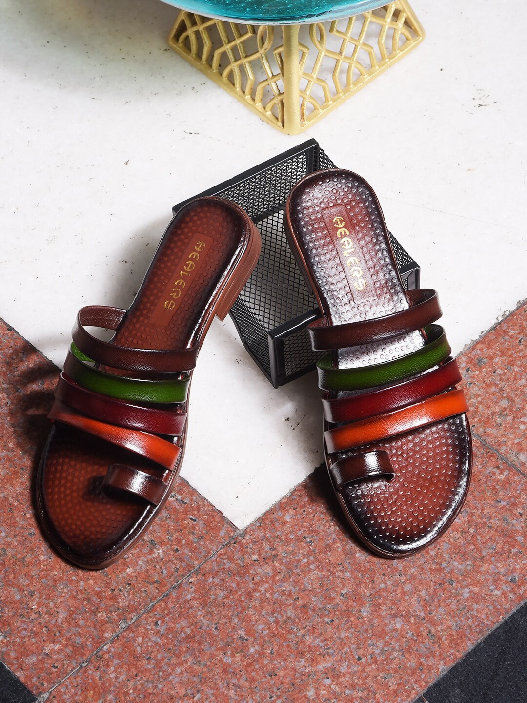 

Liberty Colourblocked One Toe Flats, Brown