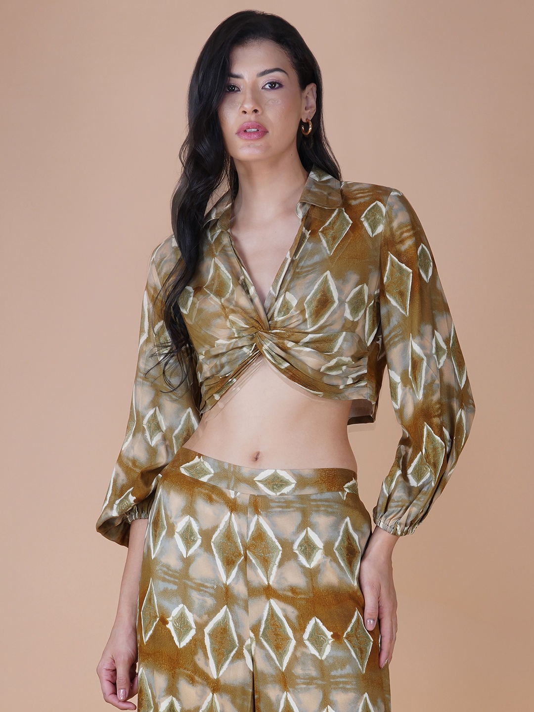 

YELLOW PARROT Printed Shirt Collar Twisted Top & Palazzos, Green