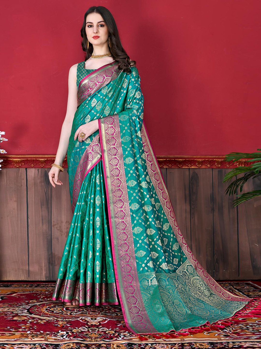 

PATIALAPICKS Woven Design Zari Pure Silk Paithani Saree, Sea green