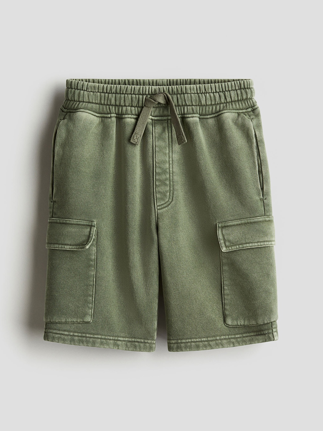 

H&M Boys Washed-Look Cargo Sweatshorts, Green