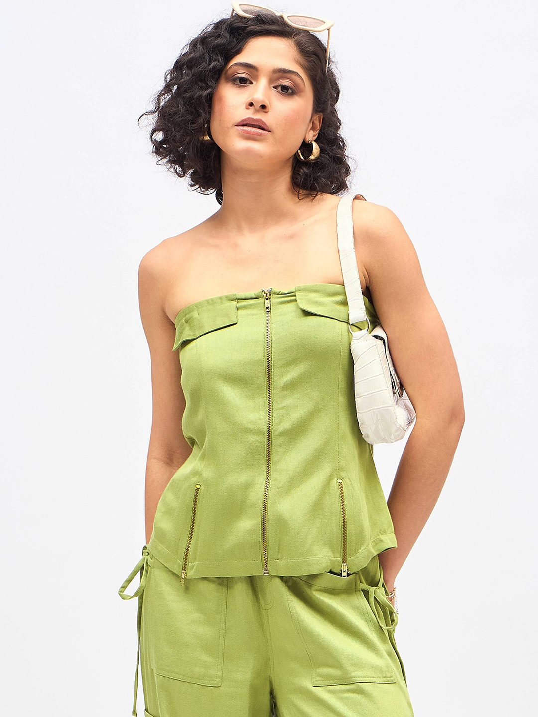 

SASSAFRAS Off Shoulder Twill Front Zip Tube Top, Olive