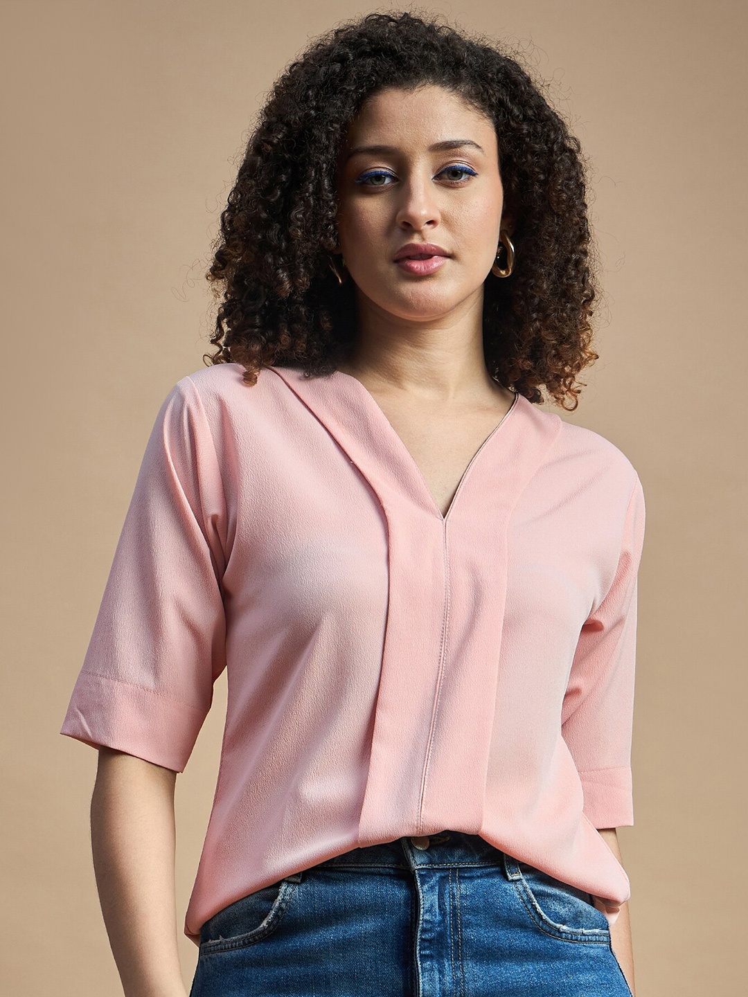 

The Roadster Lifestyle Co. Pink V-Neck Shirt Style Top