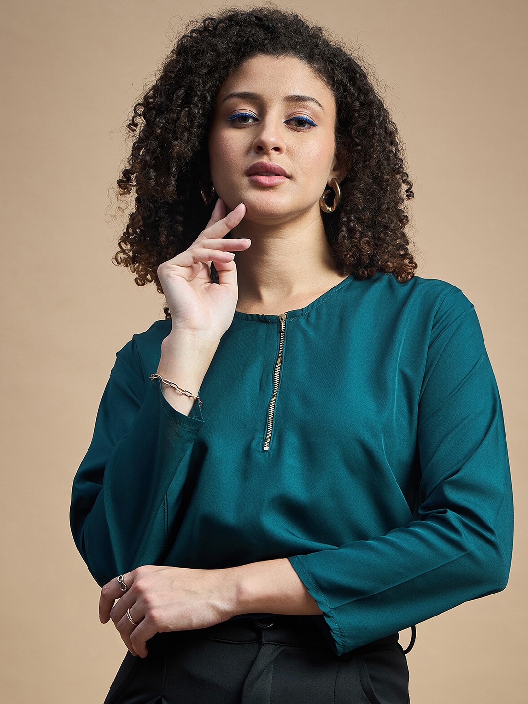 

The Roadster Lifestyle Co. Round Neck Top, Green