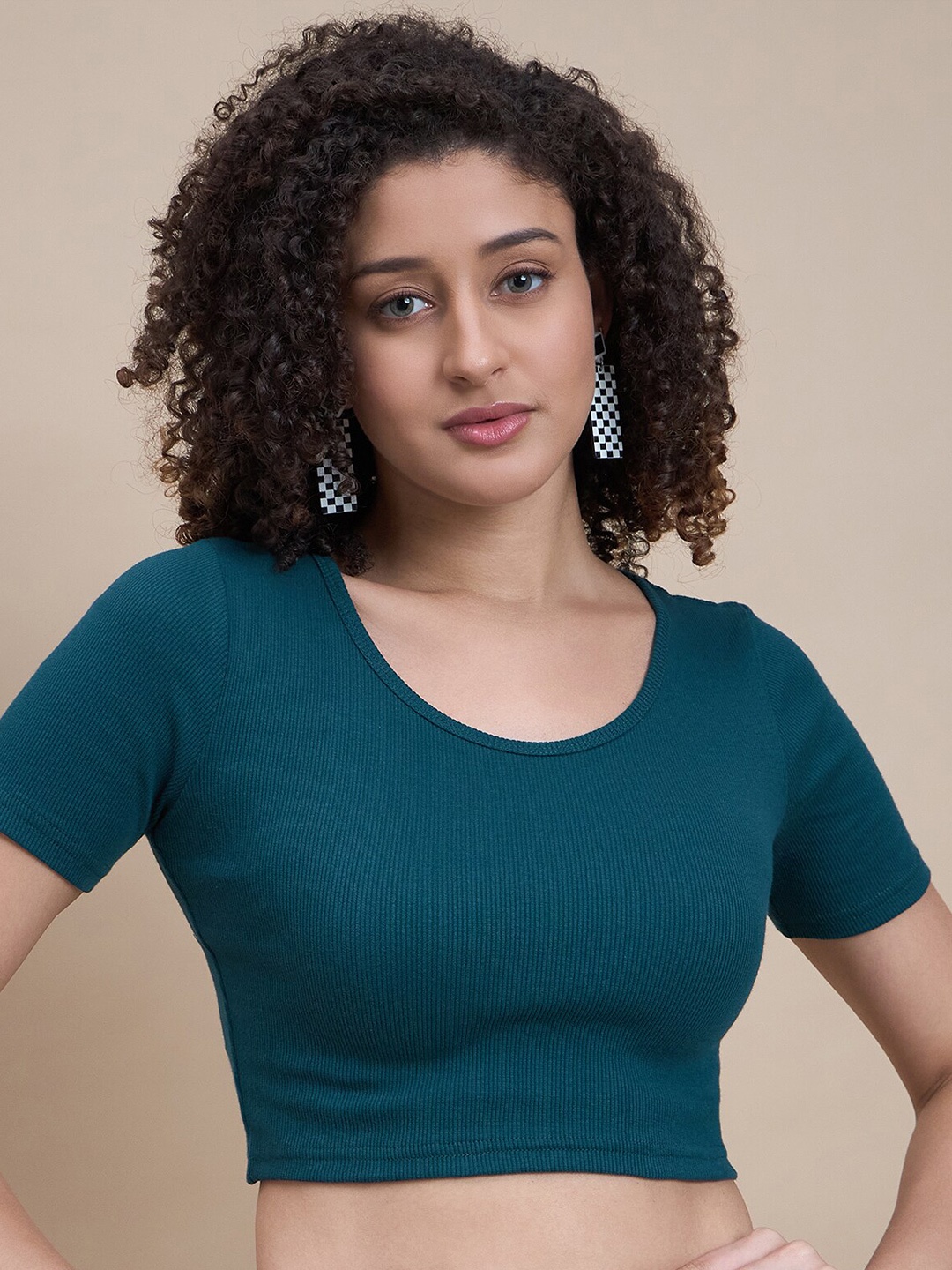 

The Roadster Lifestyle Co. Teal Round Neck Crop Top