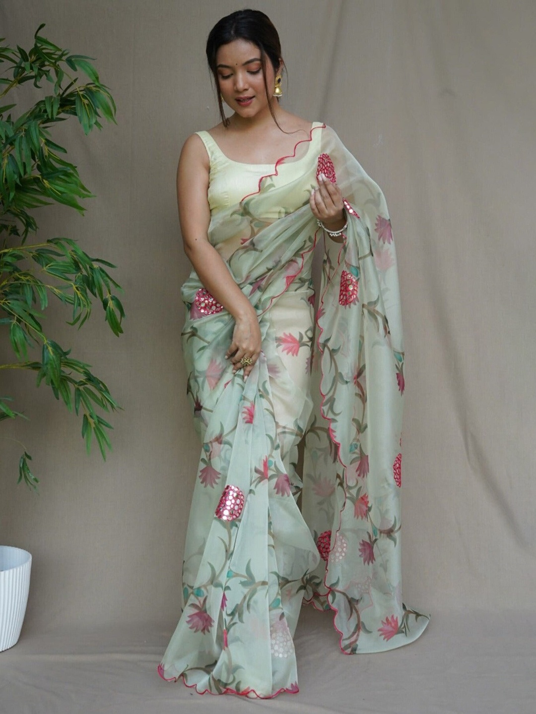 

SIDYAL Floral Printed Sequinned Organza Bhagalpuri Saree, Green
