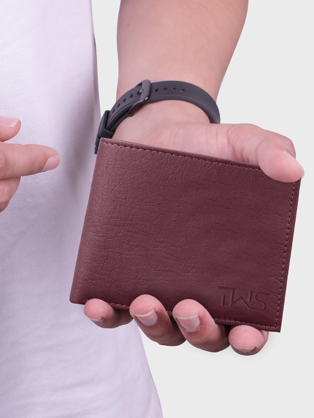 

The Wallet Store Men Leather Two Fold Wallet, Brown