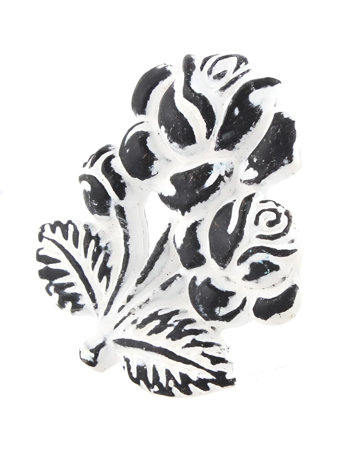 

Indianshelf Cream & Black Rose With Branch Distressed Iron Dresser Knob