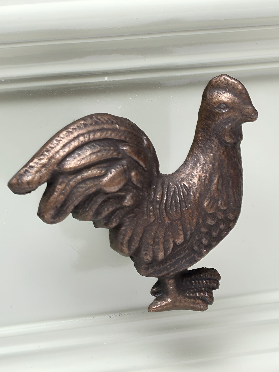 

Indianshelf Brown & Beige Cock Shaped Knobs