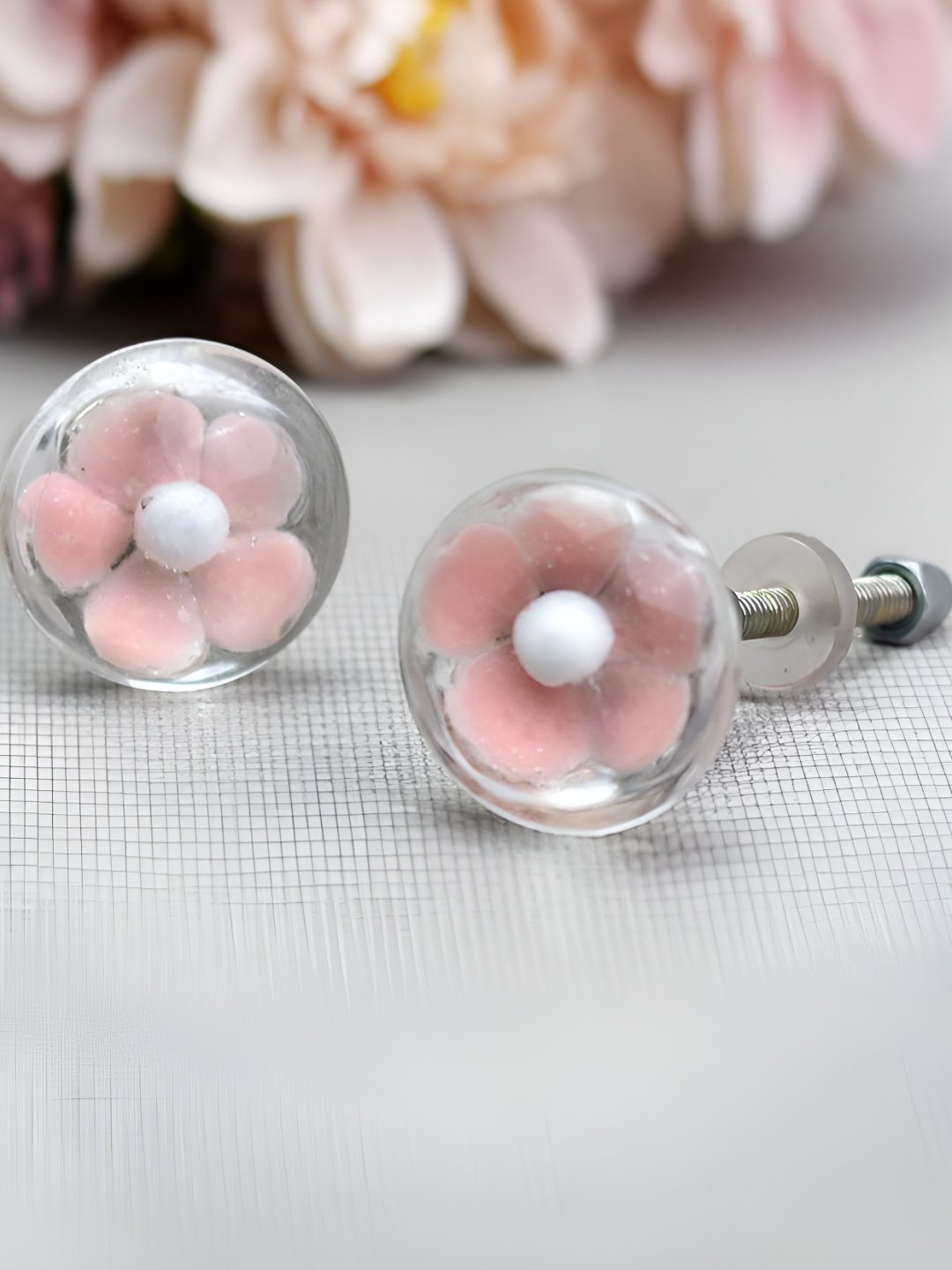 

Indianshelf Pink & White Flower Engraved Glass Dresser Knobs