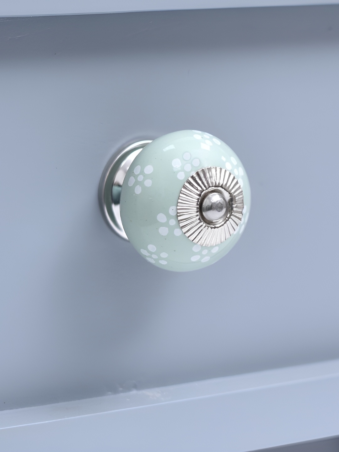 

Indianshelf Green & White Dotted Ceramic Cabinet Knob