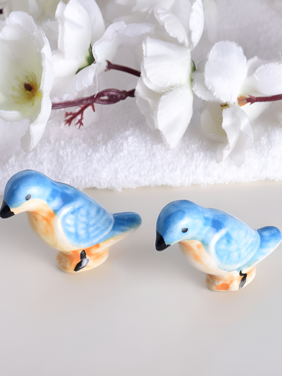 

Indianshelf Blue & White Bird Shaped Cabinet Knob