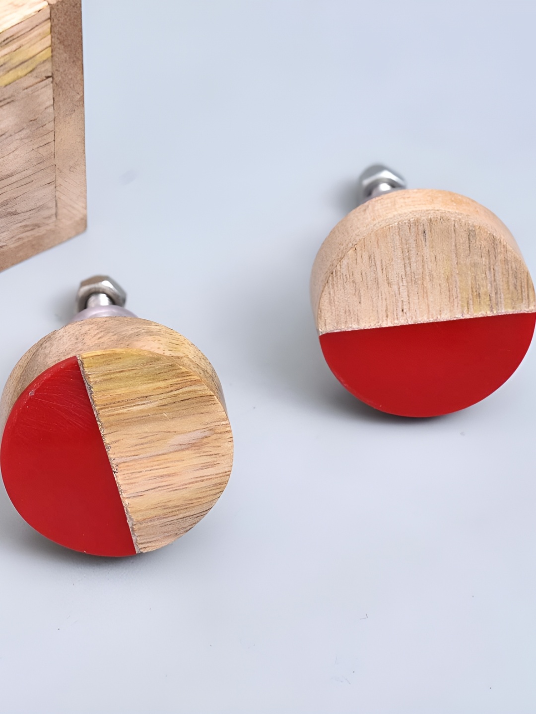 

Indianshelf Red & Beige Wooden Round Cabinet Knob