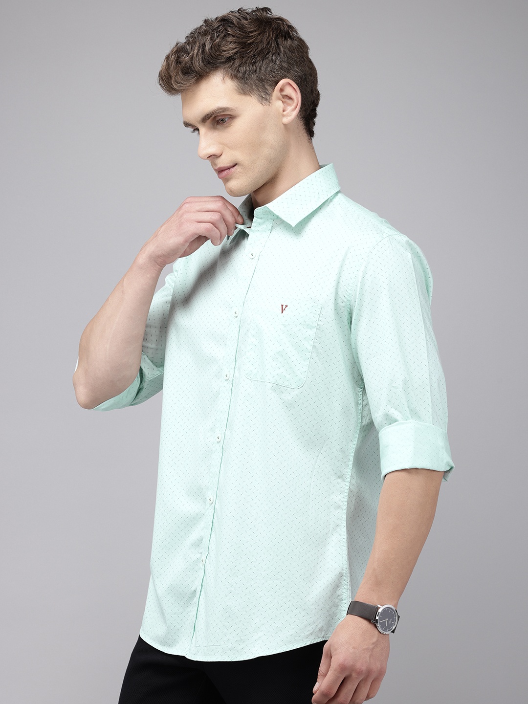 

Van Heusen Sport Pure Cotton Slim Fit Opaque Printed Casual Shirt, Sea green