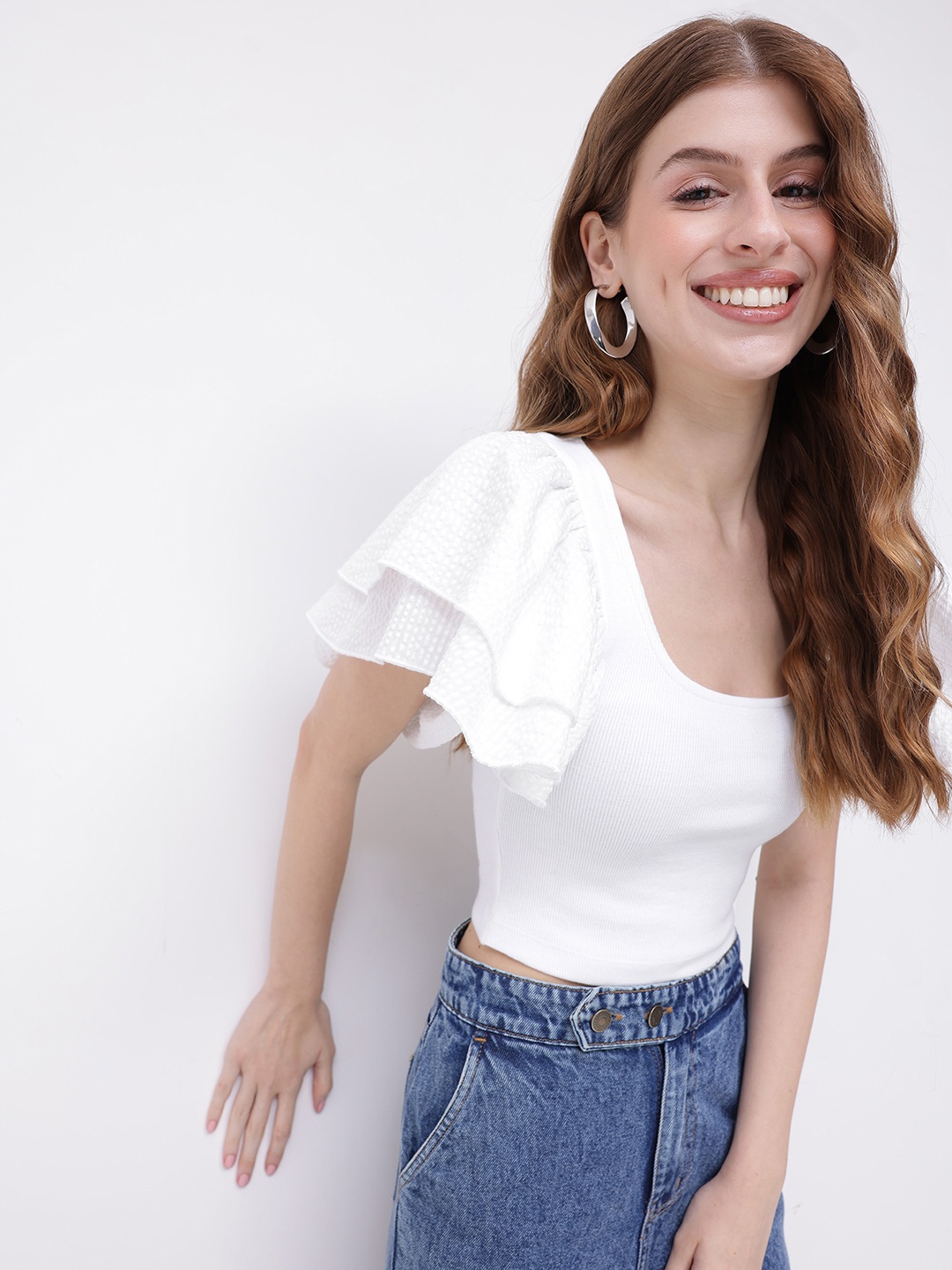 

DressBerry Porcelain White Soaked In Sleeve Drama Ribbed Crop Top