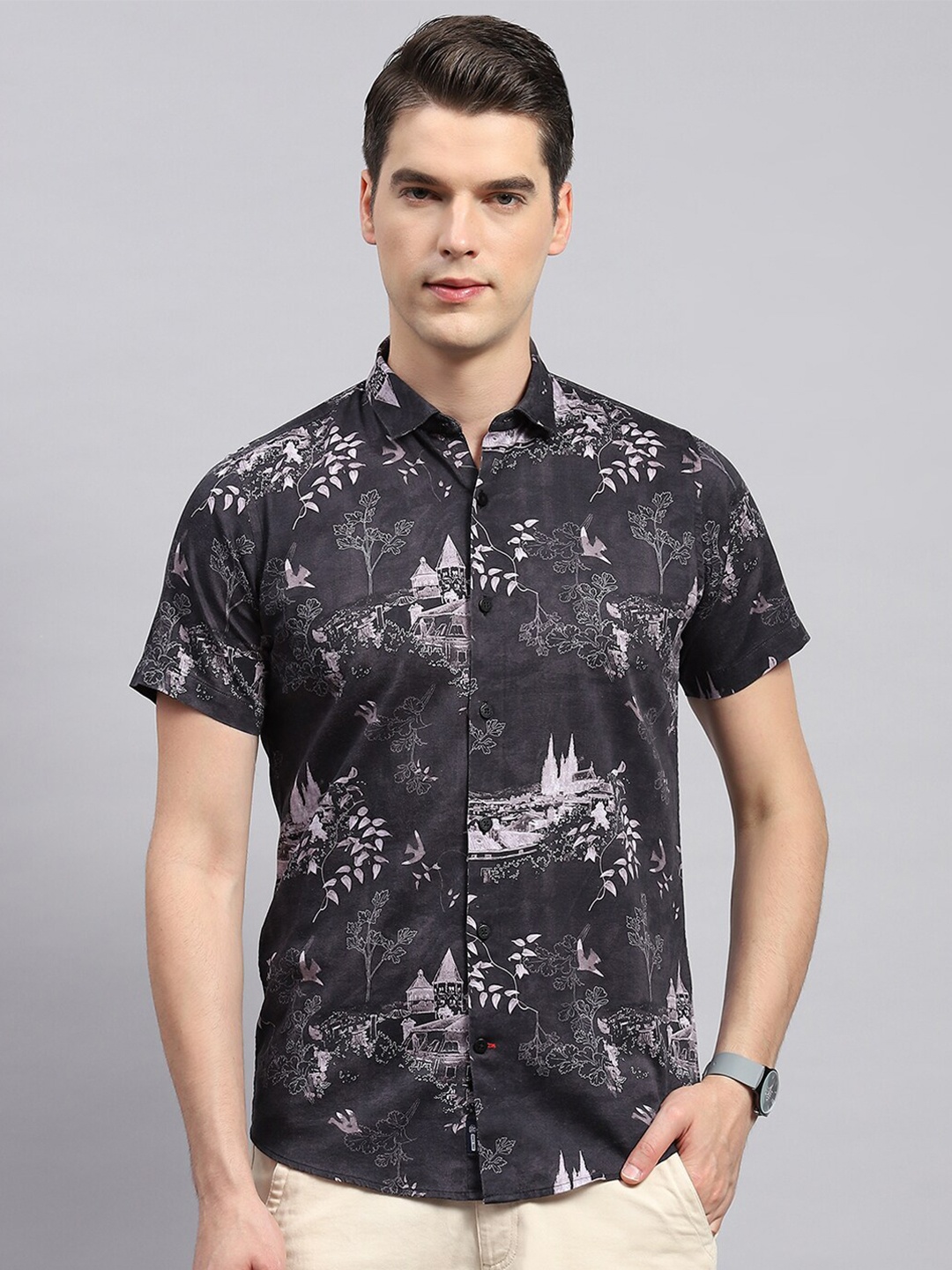 

Monte Carlo Floral Printed Spread Collar Cotton Casual Shirt, Black