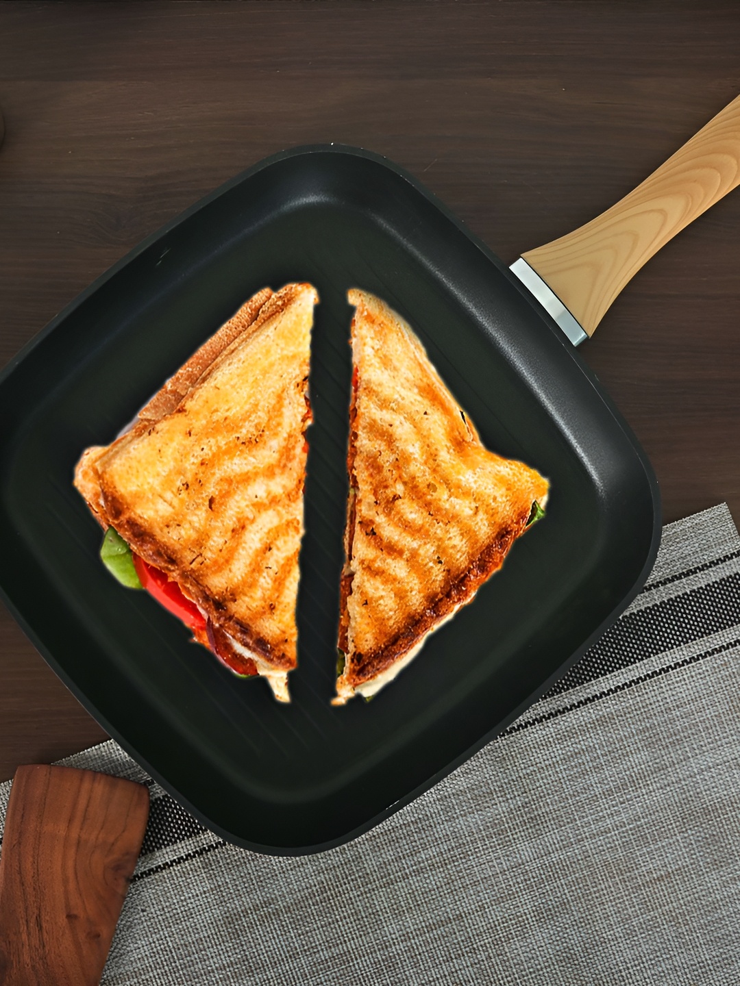 

Femora Black & Beige Aluminium Dishwasher Safe Grill Pan