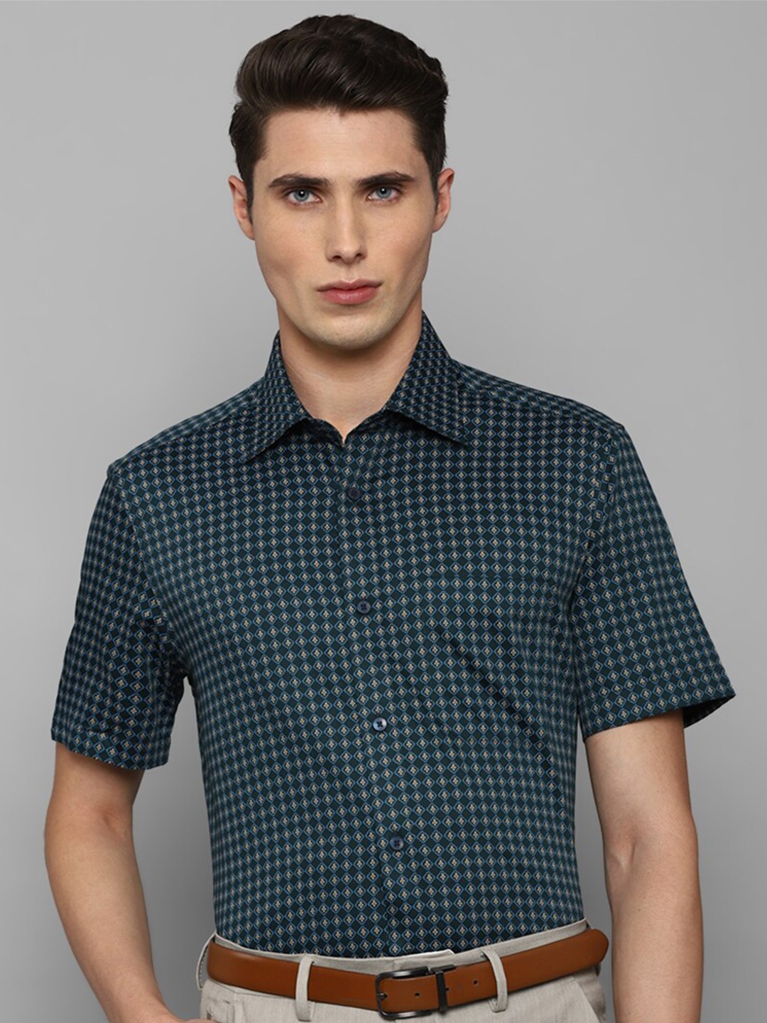 

Louis Philippe Slim Fit Grid Tattersall Checked Pure Cotton Formal Shirt, Green