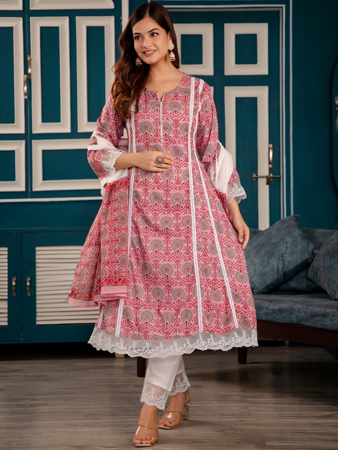 

SOMAPAH Printed Regular Pure Cotton Kurta & Trousers With Dupatta, Peach
