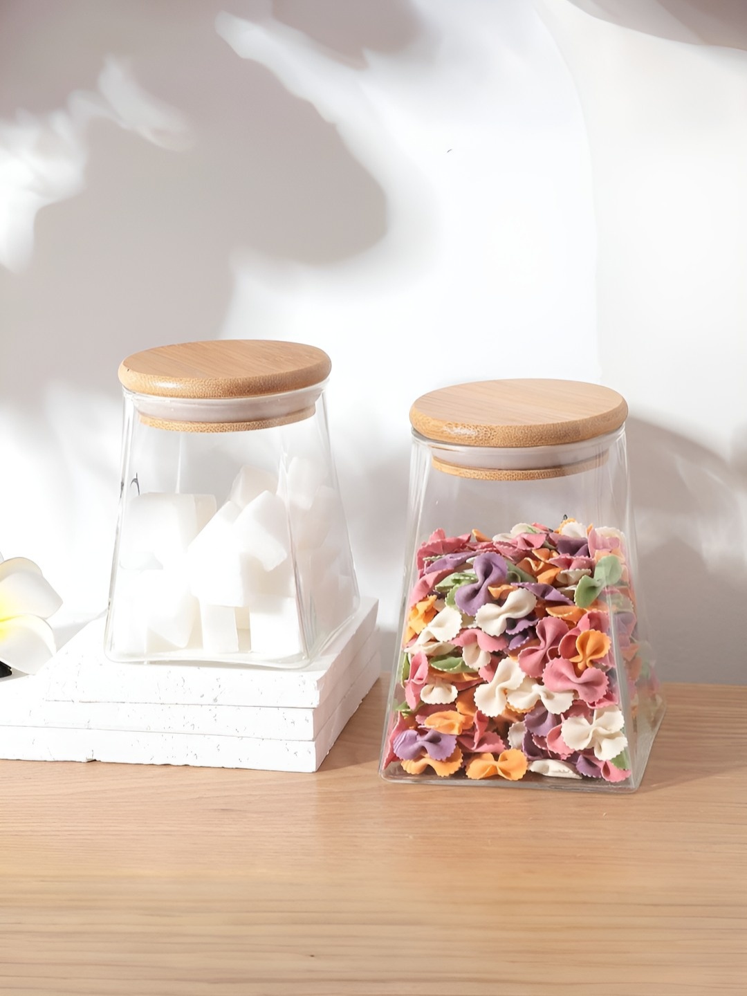 

The Better Home Transparent & Brown 2Pcs Borosilicate Container & Wood Lid 360ml & 560ml