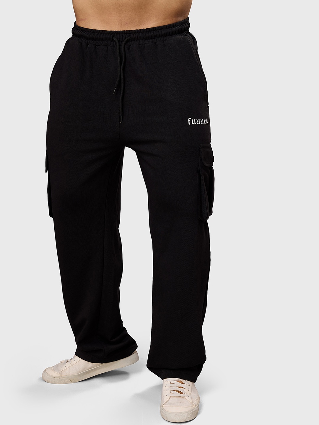 

FUAARK Pinnacle Mid-Rise Loose fit Track Pants, Black