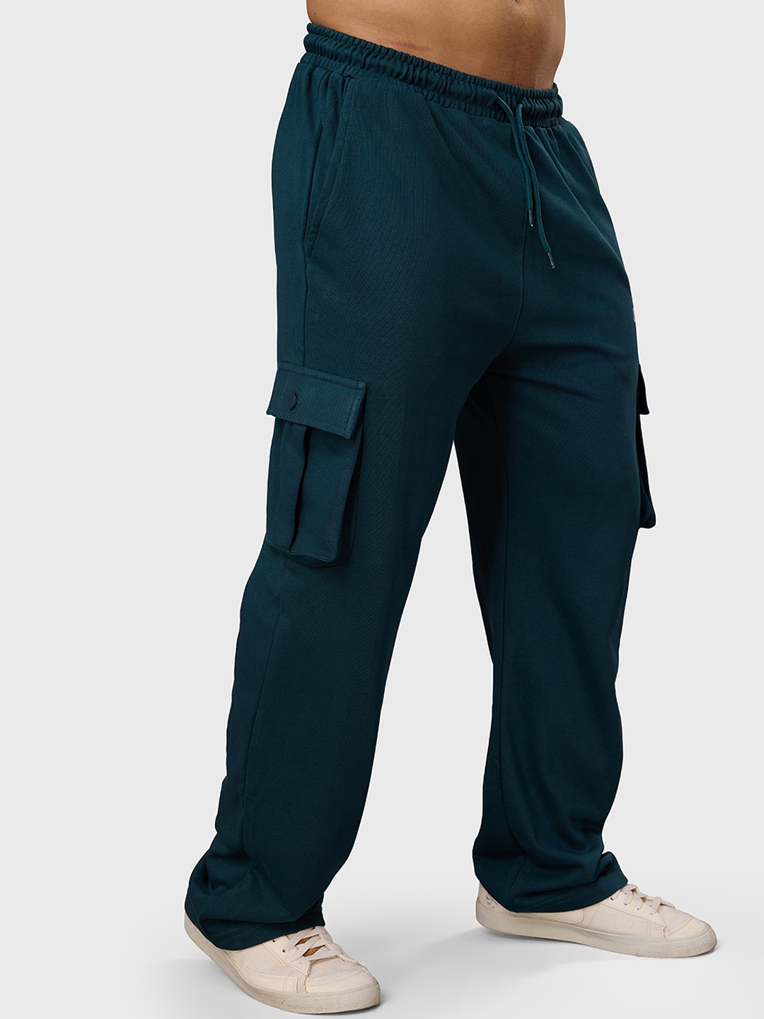 

FUAARK Men Relaxed Fit Mid Rise Track Pants, Teal