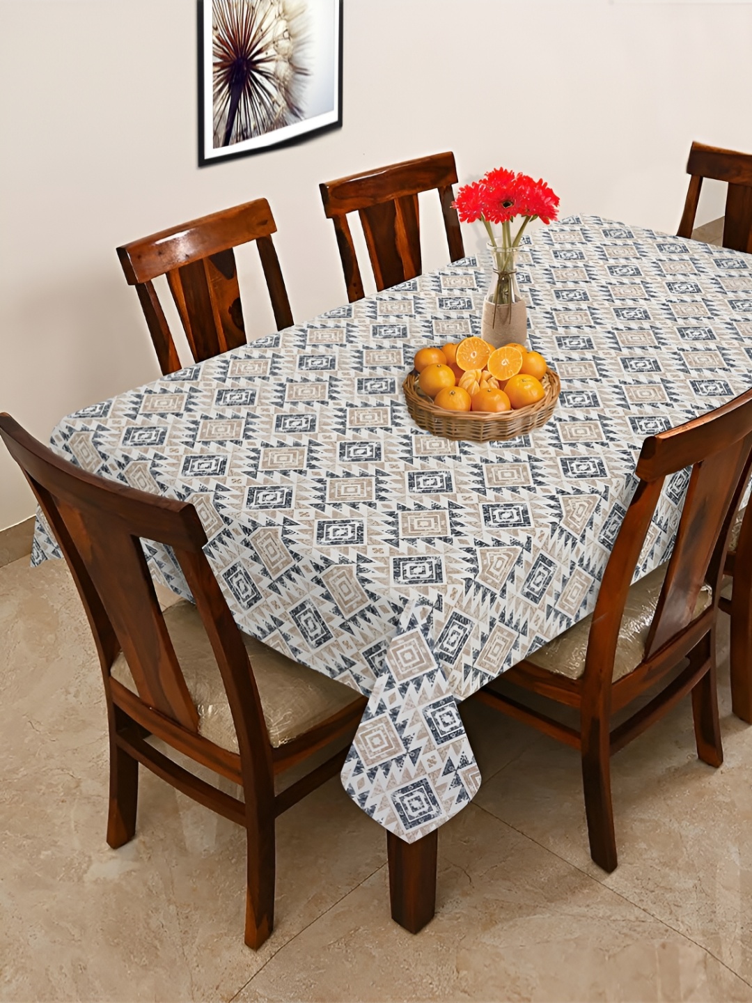 

OASIS Beige & White Cotton 6-Seater Table Cover