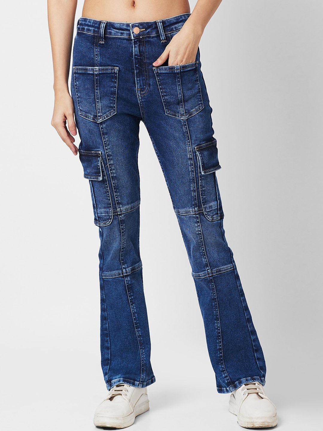 

SPYKAR Women Bootcut Light Fade Stretchable Jeans, Blue