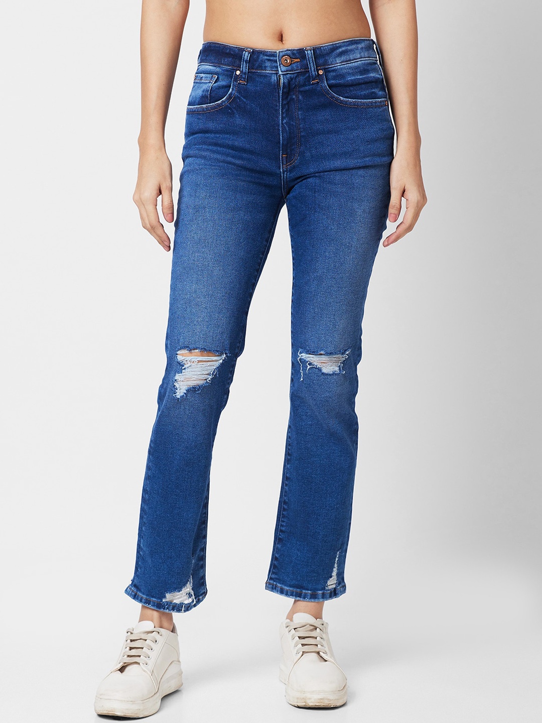 

SPYKAR Women Straight Fit Slash Knee Light Fade Stretchable Jeans, Blue