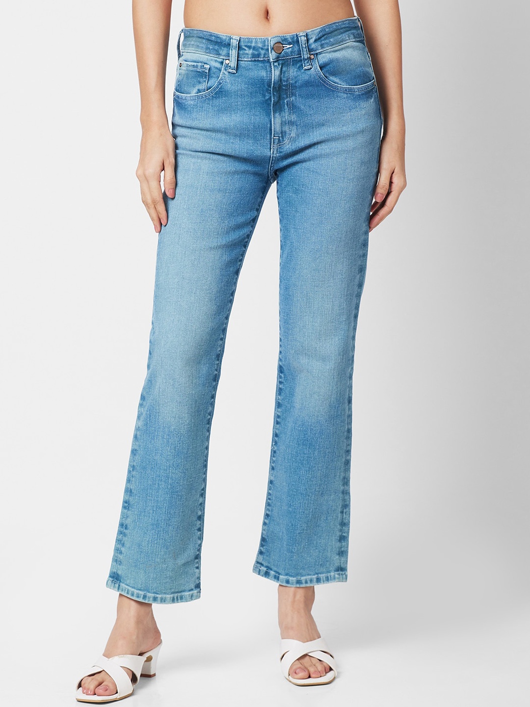 

SPYKAR Women Straight Fit Heavy Fade Stretchable Jeans, Blue