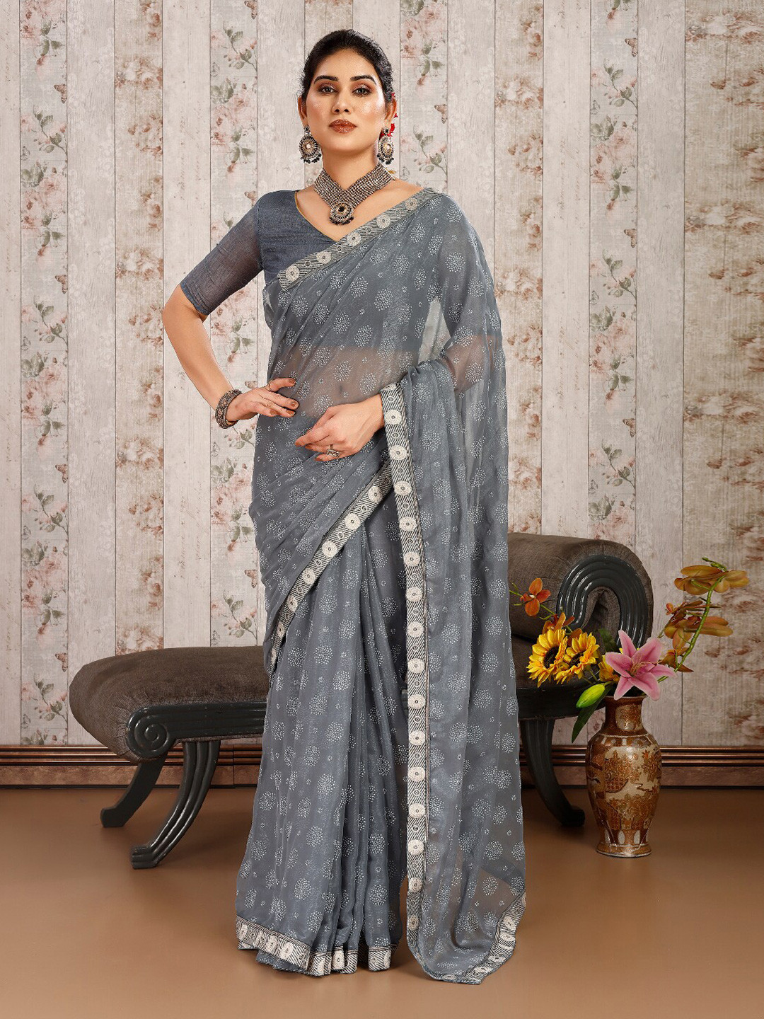 

Mitera Ethnic Motifs Printed Pure Chiffon Saree, Grey