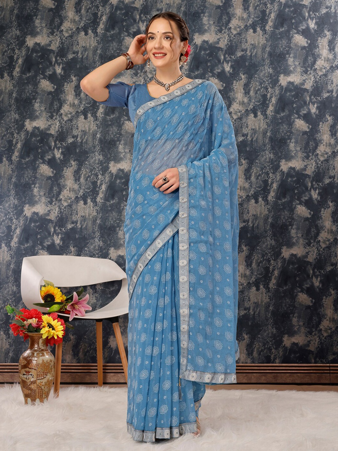 

Mitera Ethnic Motifs Printed Pure Chiffon Saree, Blue