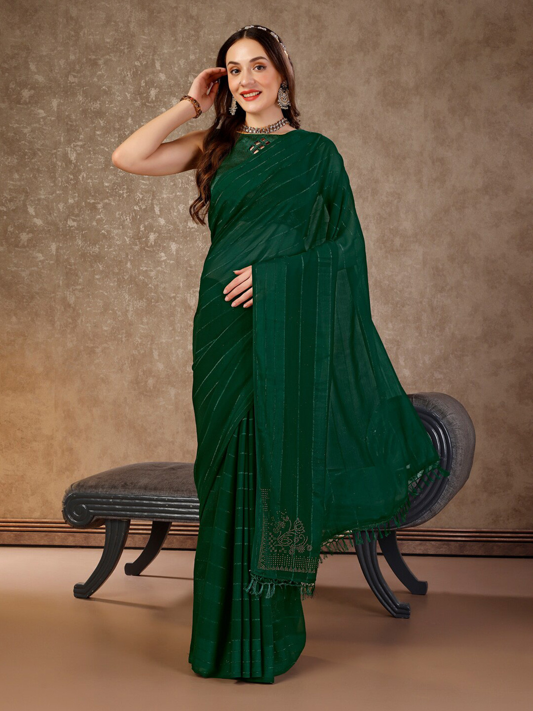 

HERE&NOW Striped Pure Chiffon Saree, Green
