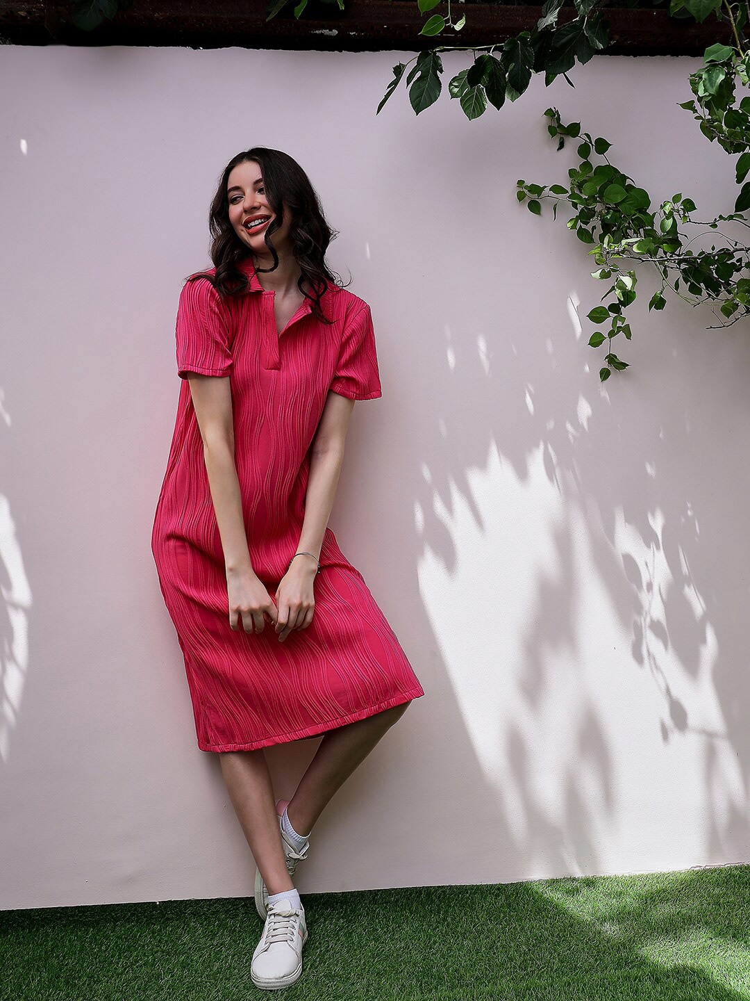 

Athena Fuchsia Self Design Short Sleeves Shirt Midi Dress