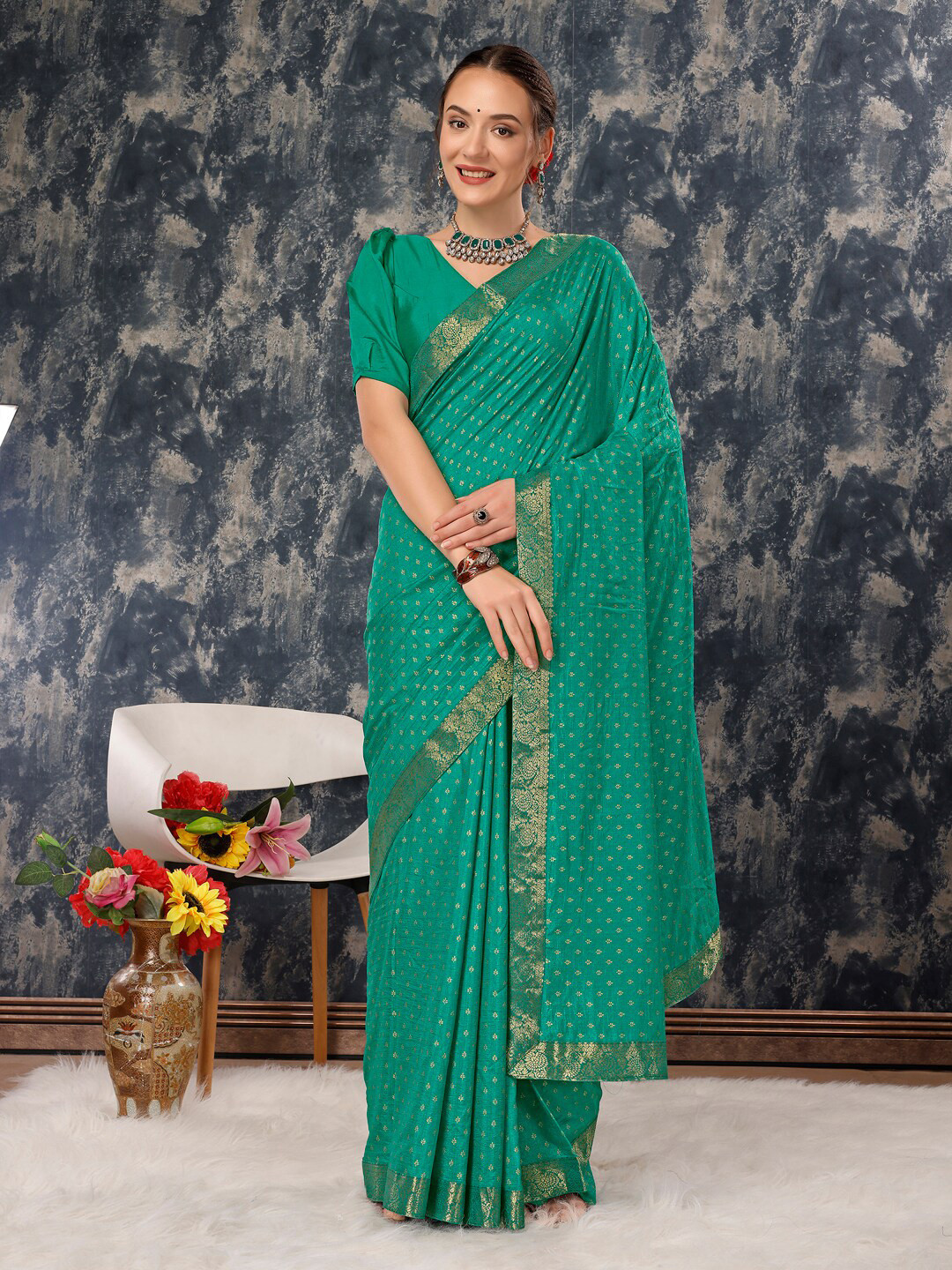 

HERE&NOW Floral Printed Zari Pure Chiffon Saree, Sea green