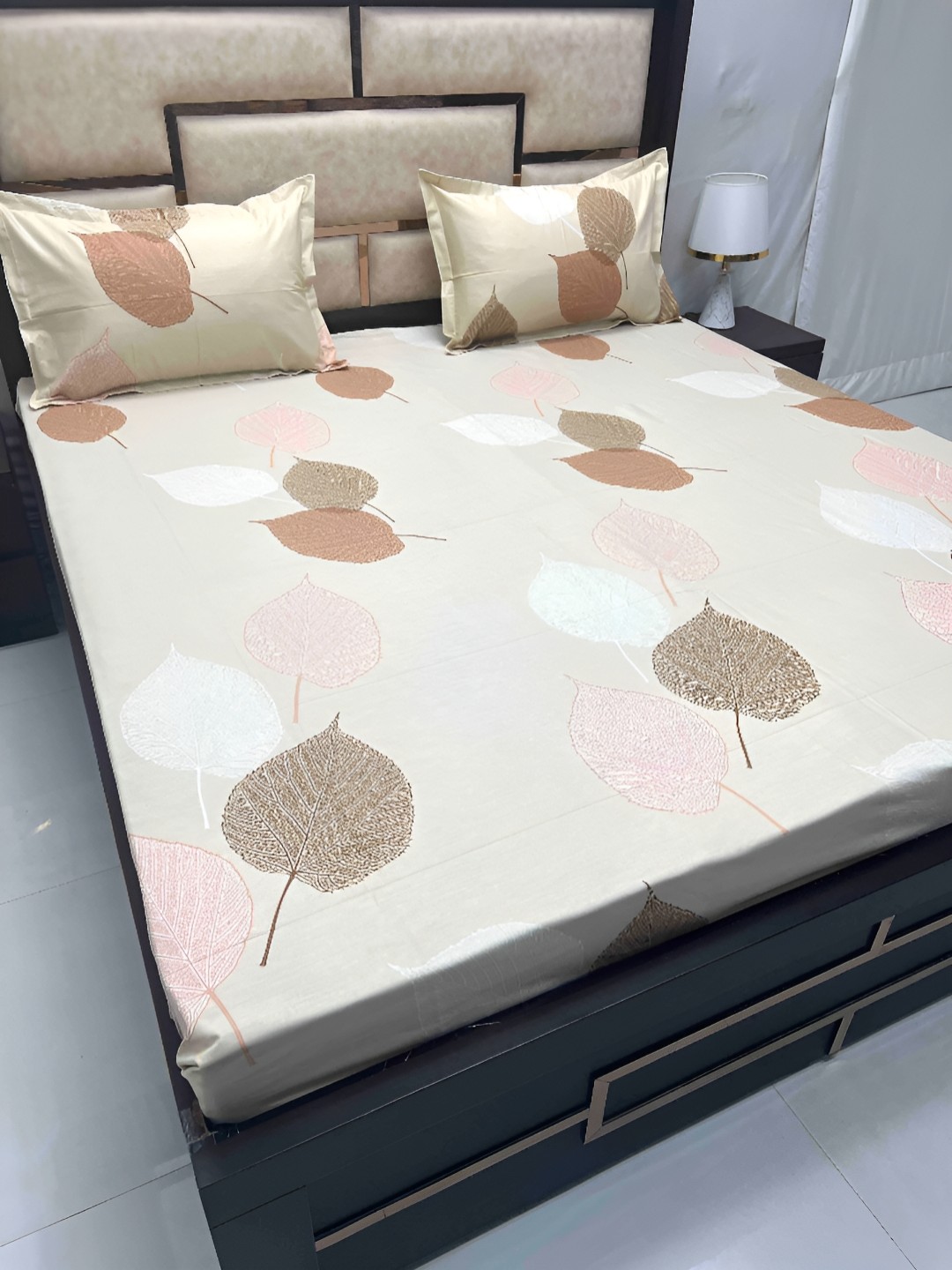 

Pure Decor Cream-Coloured & Pink Floral 300 TC Cotton King Bedsheet with 2 Pillow Covers