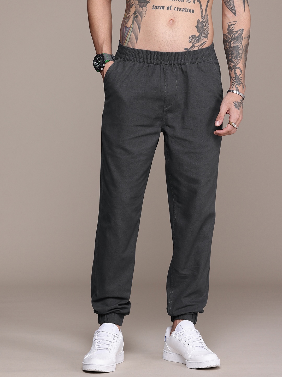 

The Roadster Life Co. Men Mid-Rise Pure Cotton Joggers, Grey