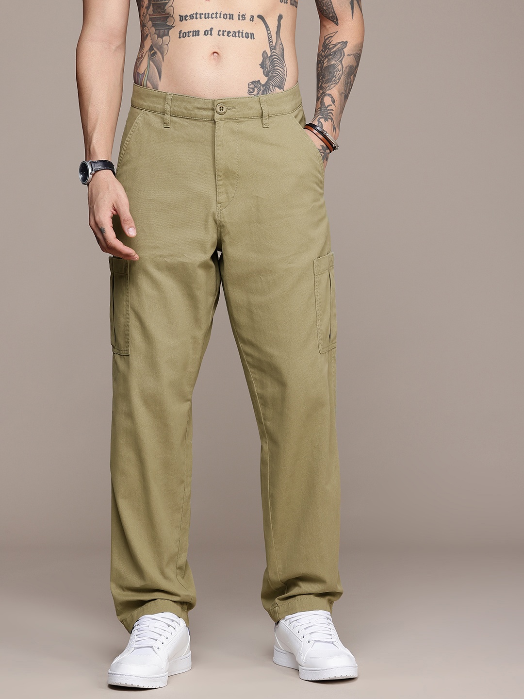 

The Roadster Life Co. Men Relaxed Fit Pure Cotton Cargos Trousers, Olive