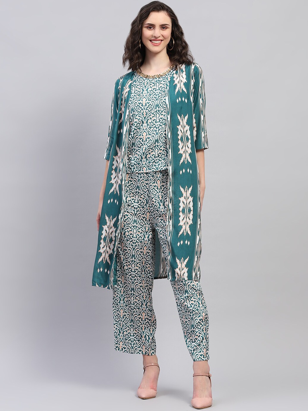 

Monte Carlo Printed Sleeveless Top With Trousers & Shrug, Teal