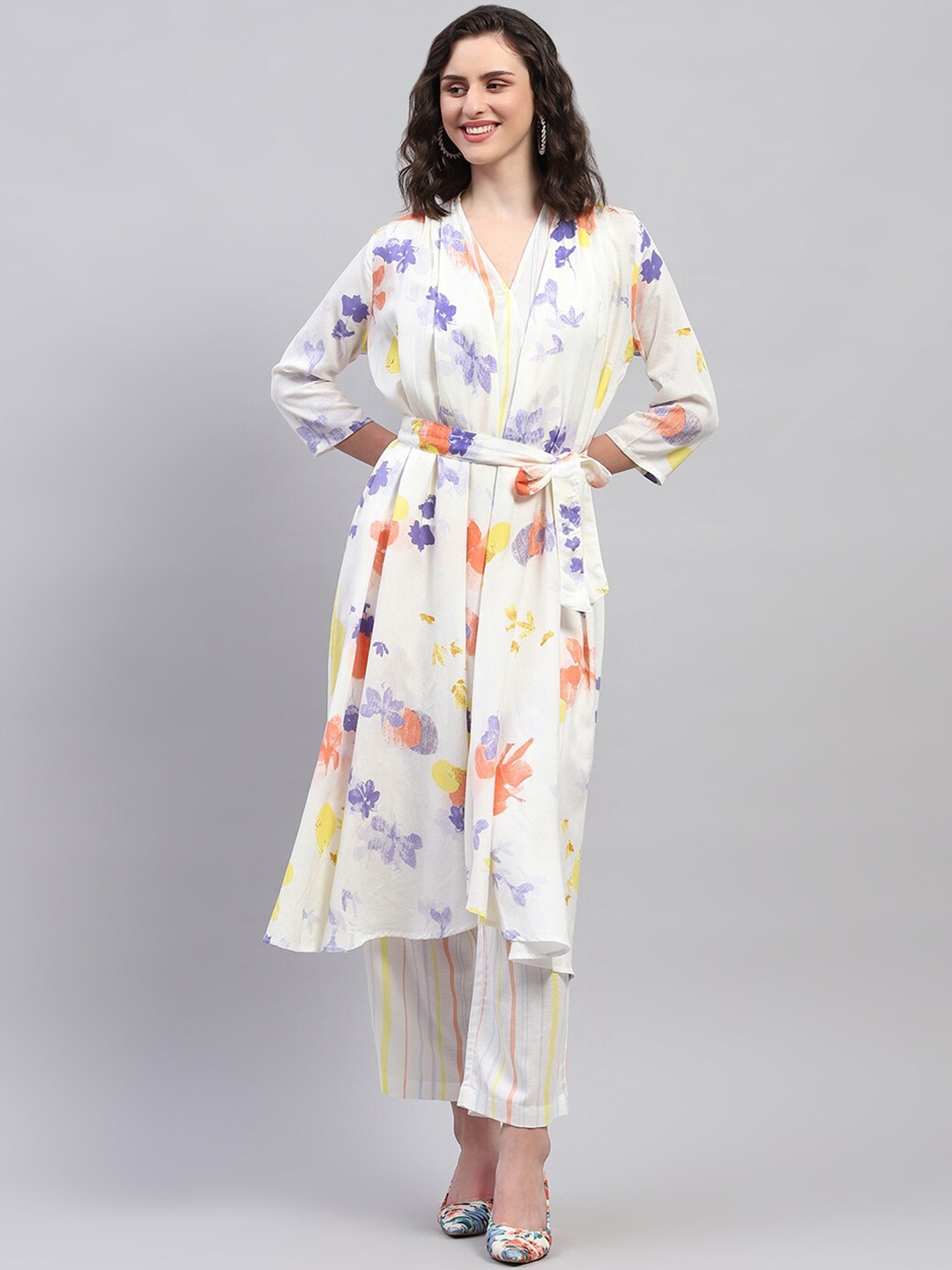 

Monte Carlo Printed Top Shrug & Trousers Co-Ords, White