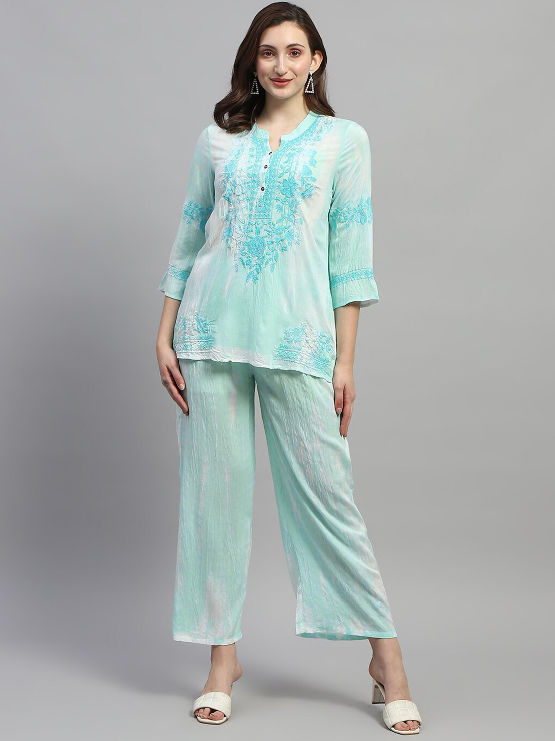

Monte Carlo Embroidered Mandarin Collar Top With Trouser, Green