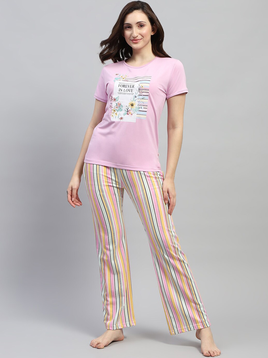 

Monte Carlo Graphic Printed T-Shirt & Pant Night Suit, Pink