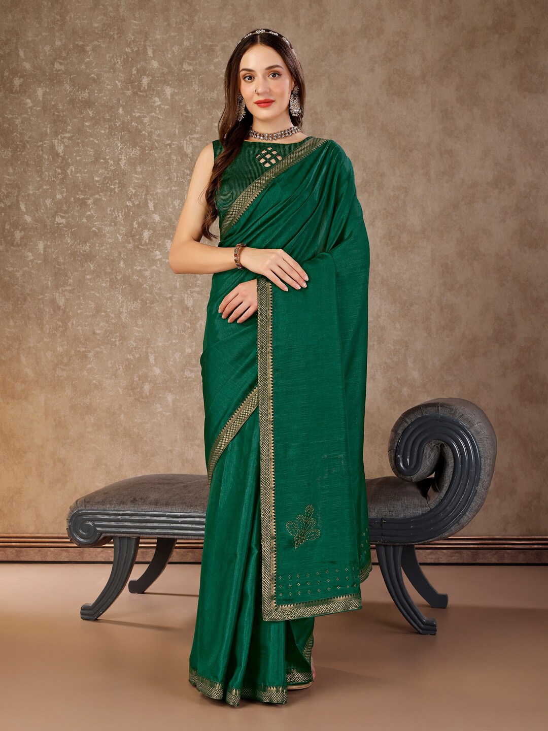 

HERE&NOW Solid Pure Chiffon Saree, Green
