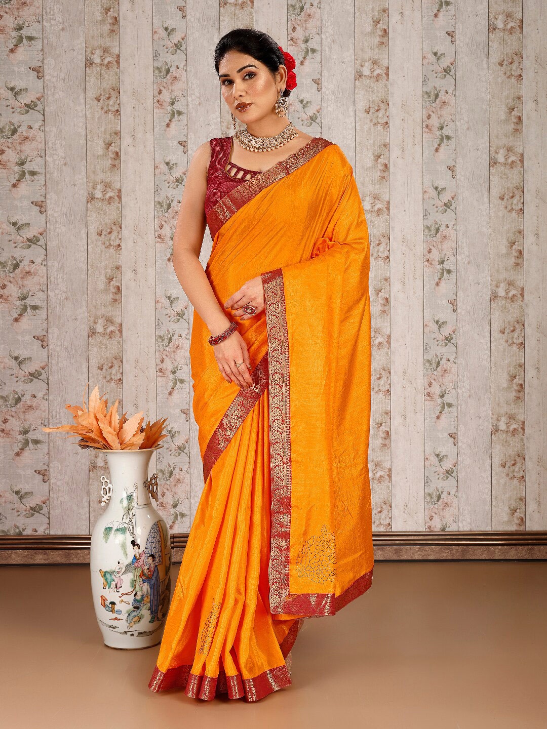 

KALINI Jacquard Pure Chiffon Saree, Yellow
