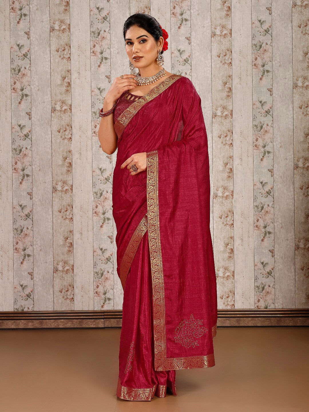 

KALINI Jacquard Pure Chiffon Saree, Maroon